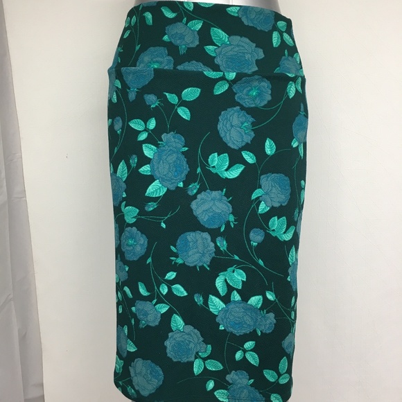 LuLaRoe Dresses & Skirts - LuLaRoe Cassie M Floral Print Maxi Skirt.  A0549